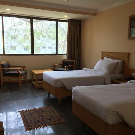 ASR Guesthouse Tirupati Extérieur photo