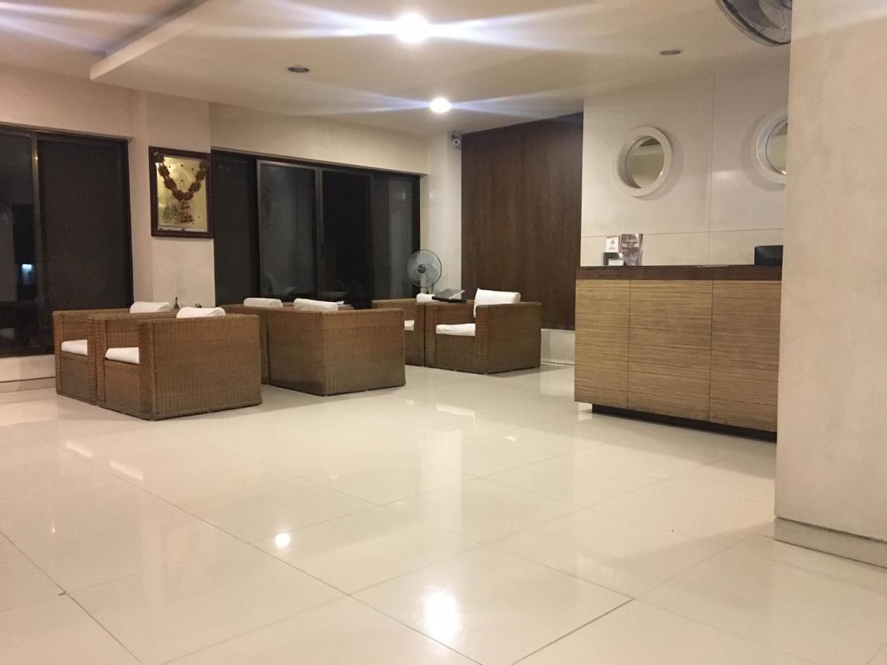 ASR Guesthouse Tirupati Extérieur photo