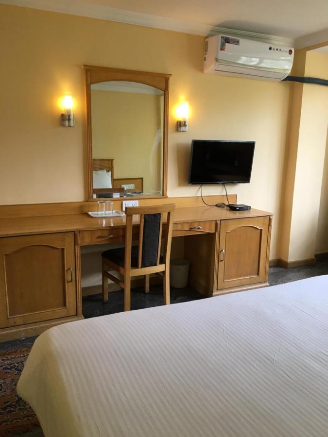 ASR Guesthouse Tirupati Extérieur photo